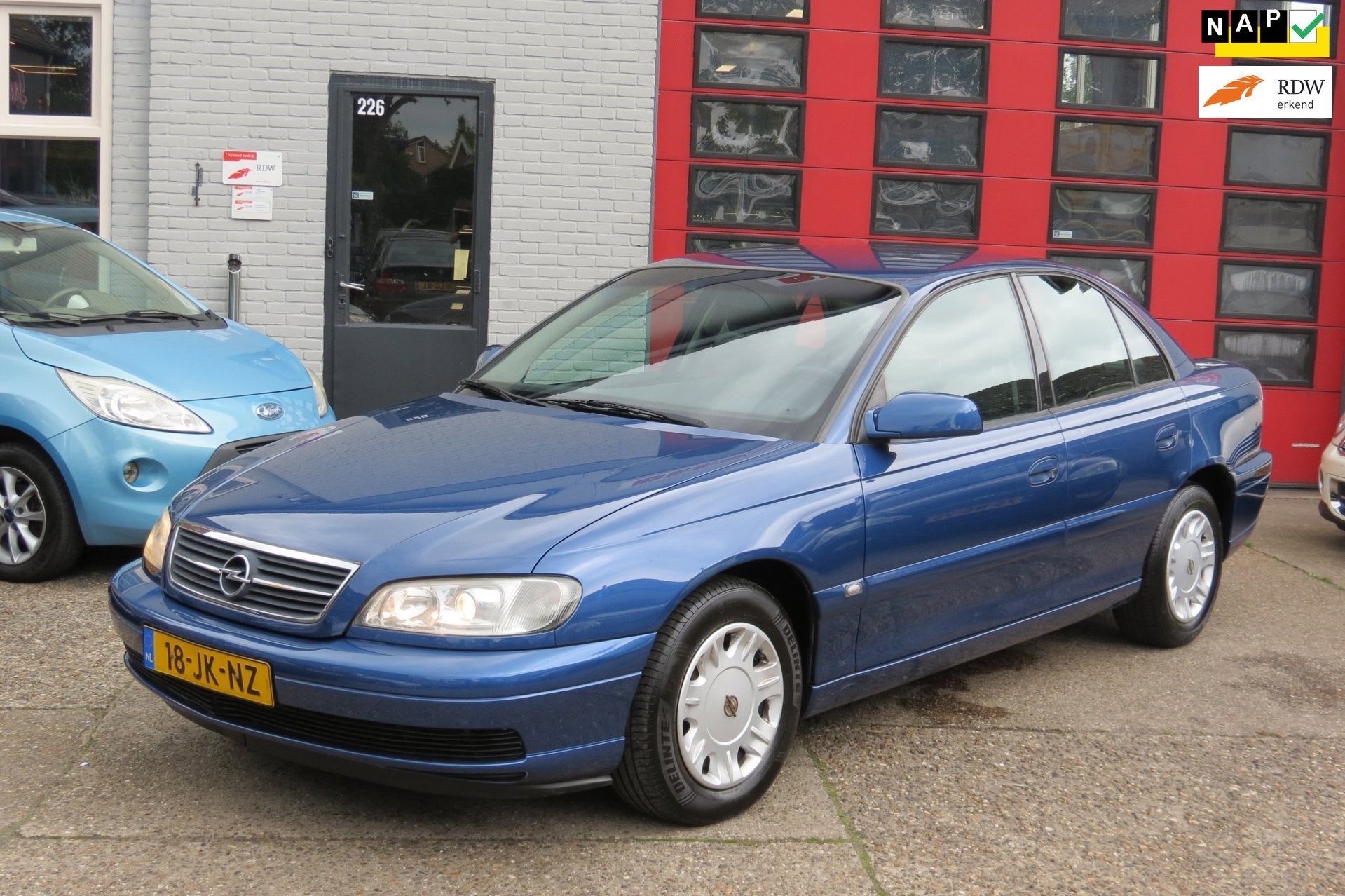 Opel Omega 2.2i-16V Business Automaat , 122.000 NAP, Auto's, Opel, Omega, Achterwielaandrijving, Gebruikt, 4 cilinders