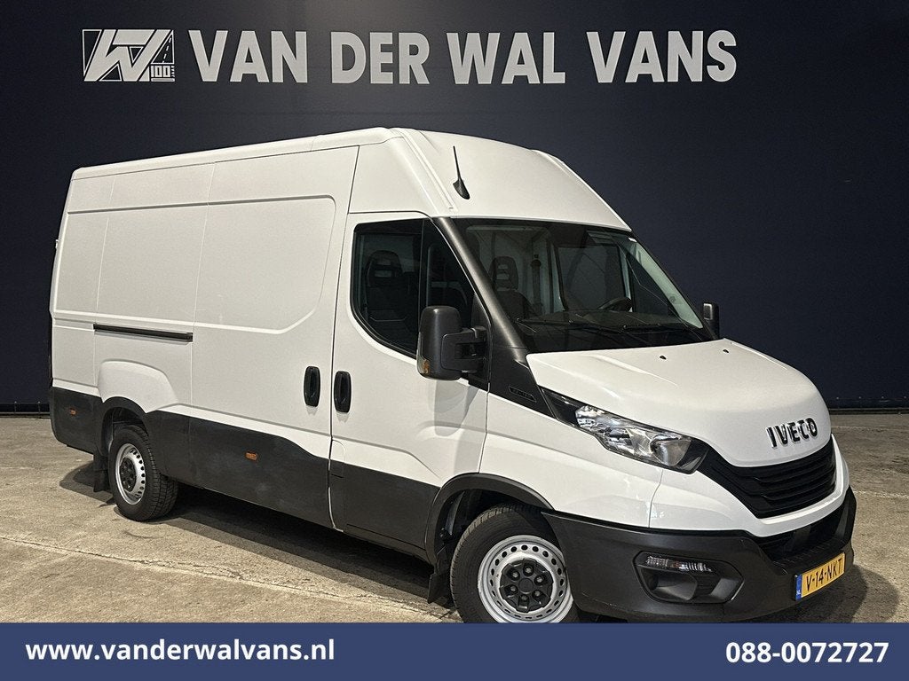 Iveco Daily 35S16V 157pk L2H2 Euro6 Airco | 3500kg trekvermo, Auto's, Bestelauto's, Gebruikt, Iveco, 2080 kg, Wit