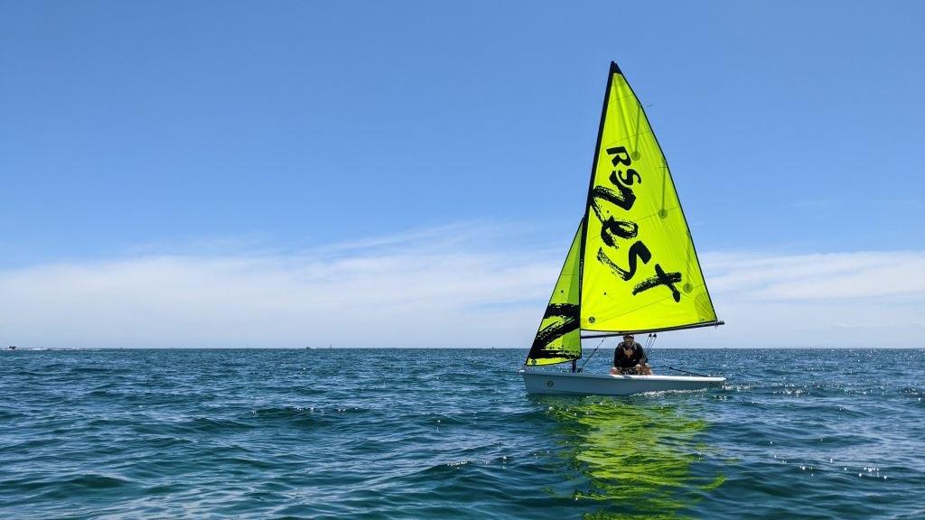 RS Zest helemaal compleet open zeilboot nieuwstaat, Watersport en Boten, Ophalen, Zo goed als nieuw, Overige typen, Zeilboot