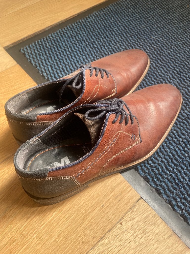 AM Shoe, Bruin, Ophalen of Verzenden, Zo goed als nieuw, Veterschoenen