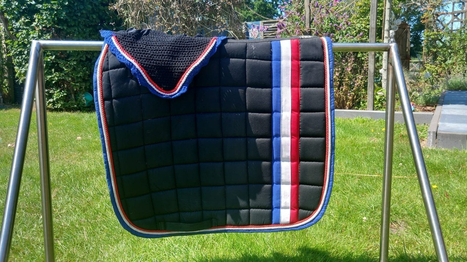 Setje, rood, wit, blauw, Dieren en Toebehoren, Ophalen of Verzenden, Zo goed als nieuw