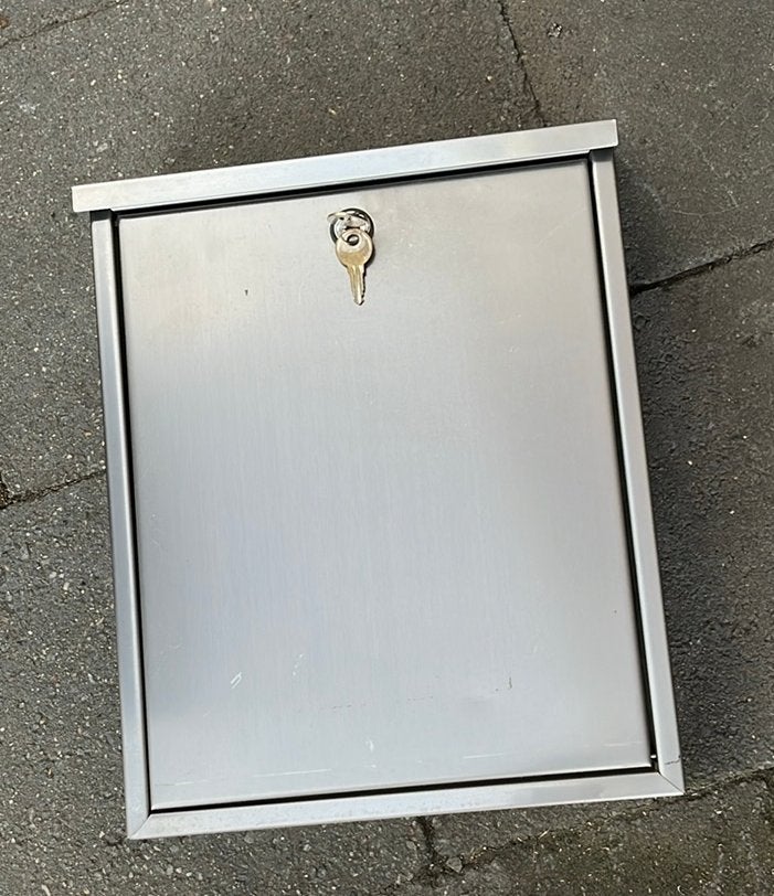 RVS brievenbus met slot en sleutel, Tuin en Terras, Brievenbussen, Ophalen of Verzenden, Gebruikt, Rvs, Wandbrievenbus