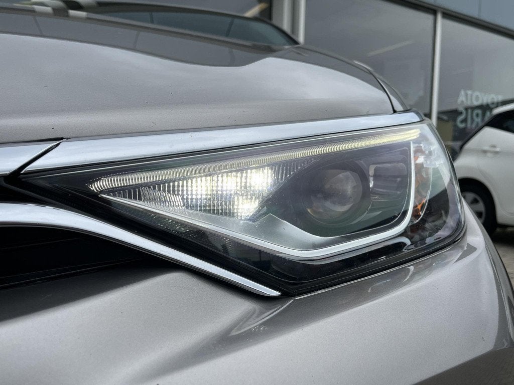 Toyota Auris 1.8 Hybrid Executive | Parkeersensoren | Trekha, Auto's, 136 pk, Gebruikt, Euro 6, 4 cilinders