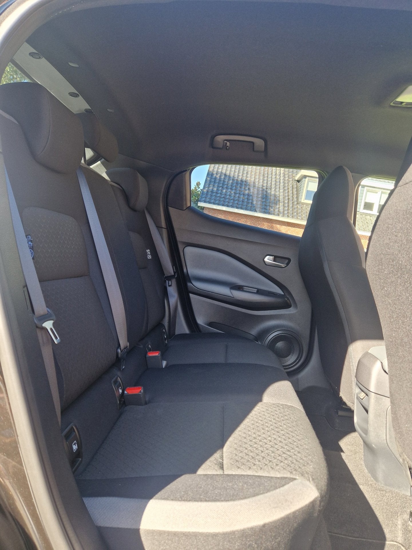 Foto 18 van Nissan Juke 1.0 DIG-T N-Design AUTOMAAT !