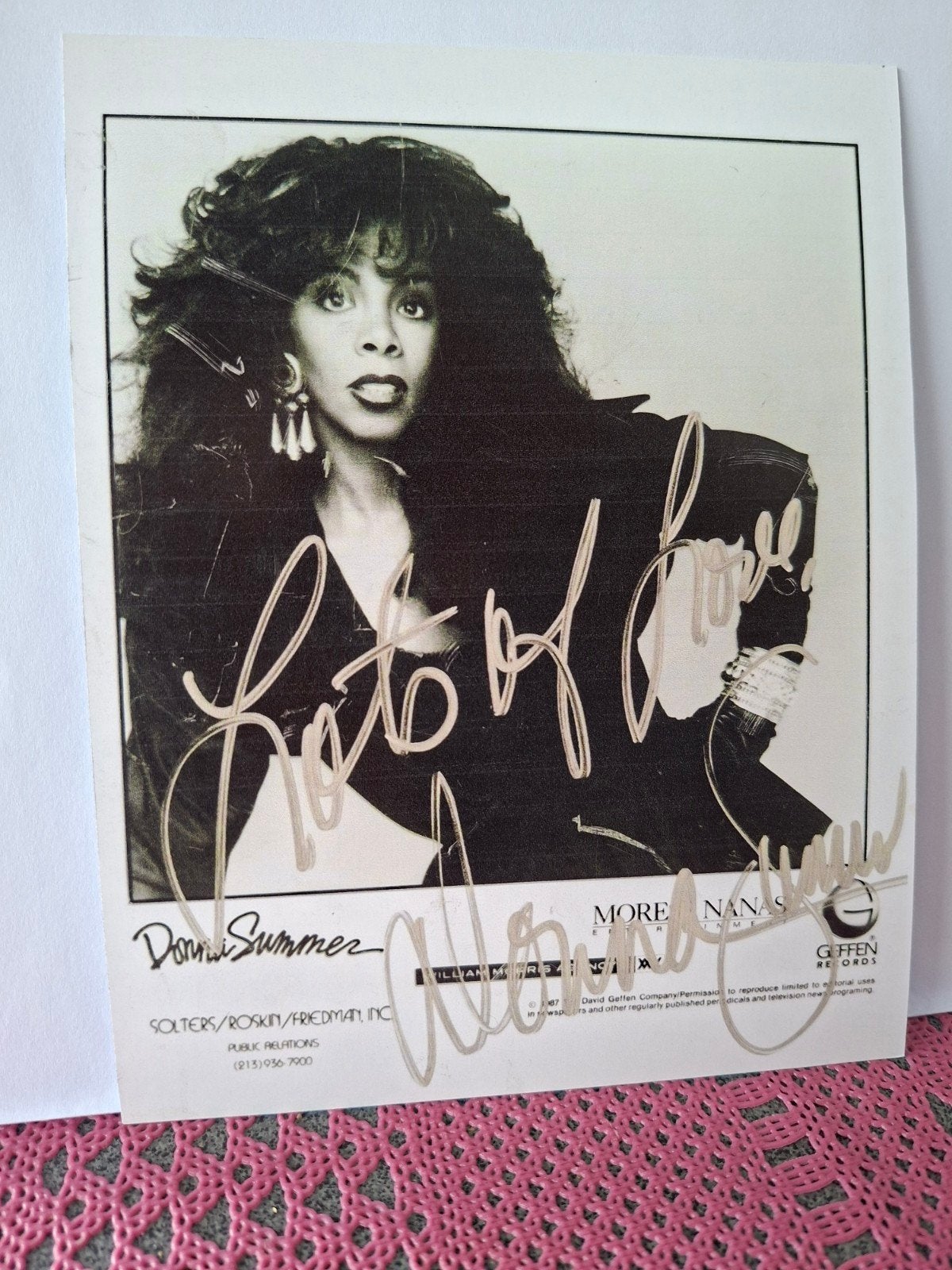 DONNA SUMMER SINGER USA 1948-2012, Verzenden, Zo goed als nieuw, Foto of Kaart, Gesigneerd