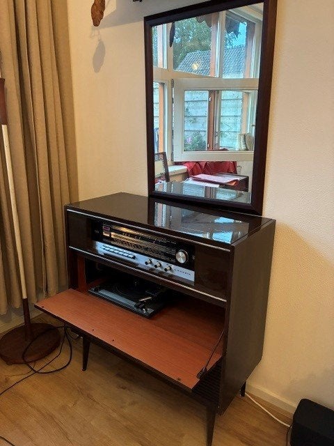 Grundig transistorradio met ingebouwde draaitafel vintage, Audio, Tv en Foto, Ophalen, Gebruikt