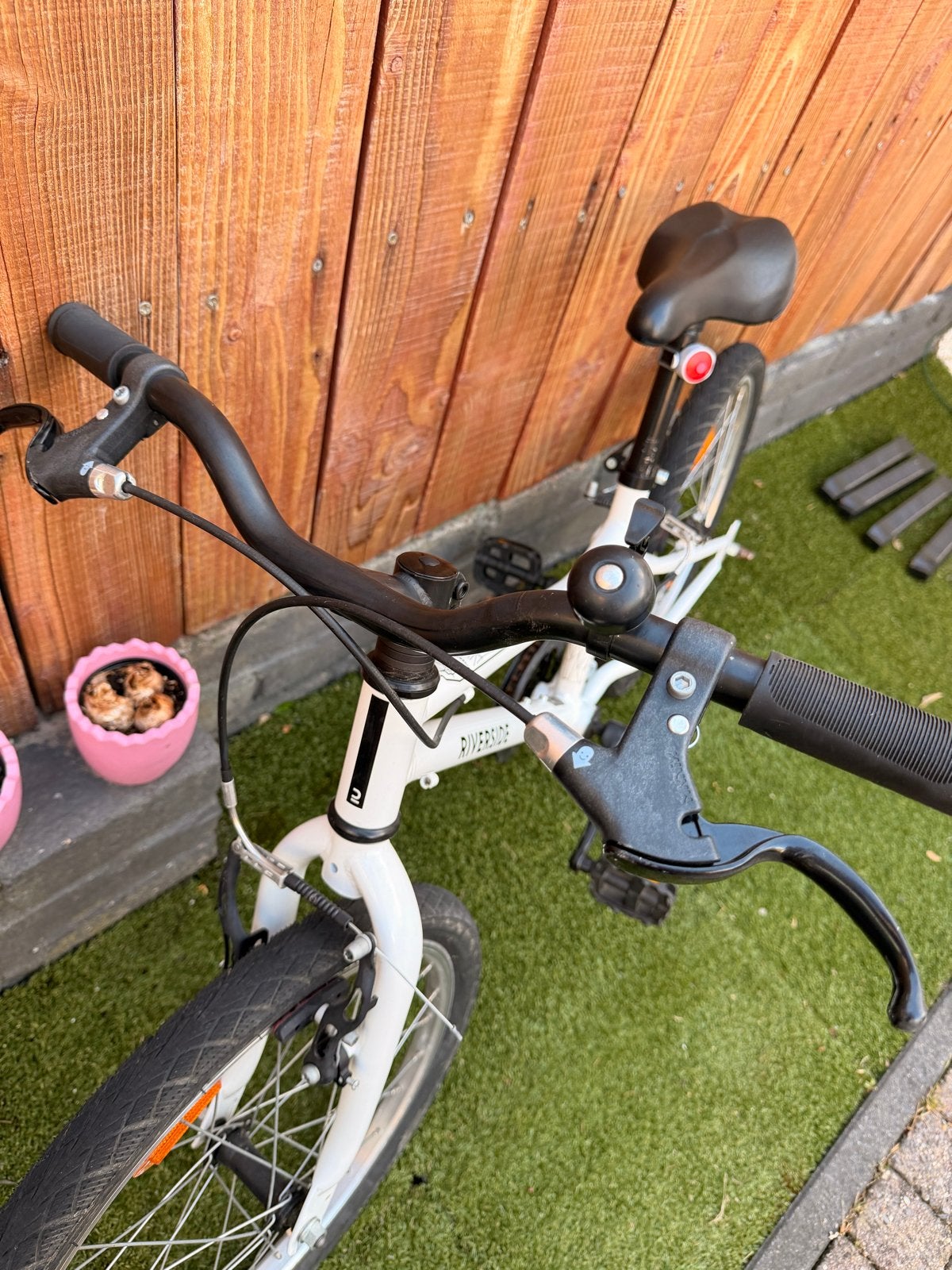 Kinderfiets hybride 100 20 inch - Riverside B'TWIN, Fietsen en Brommers, Ophalen of Verzenden, Zo goed als nieuw, Velgrem, 20 inch of meer