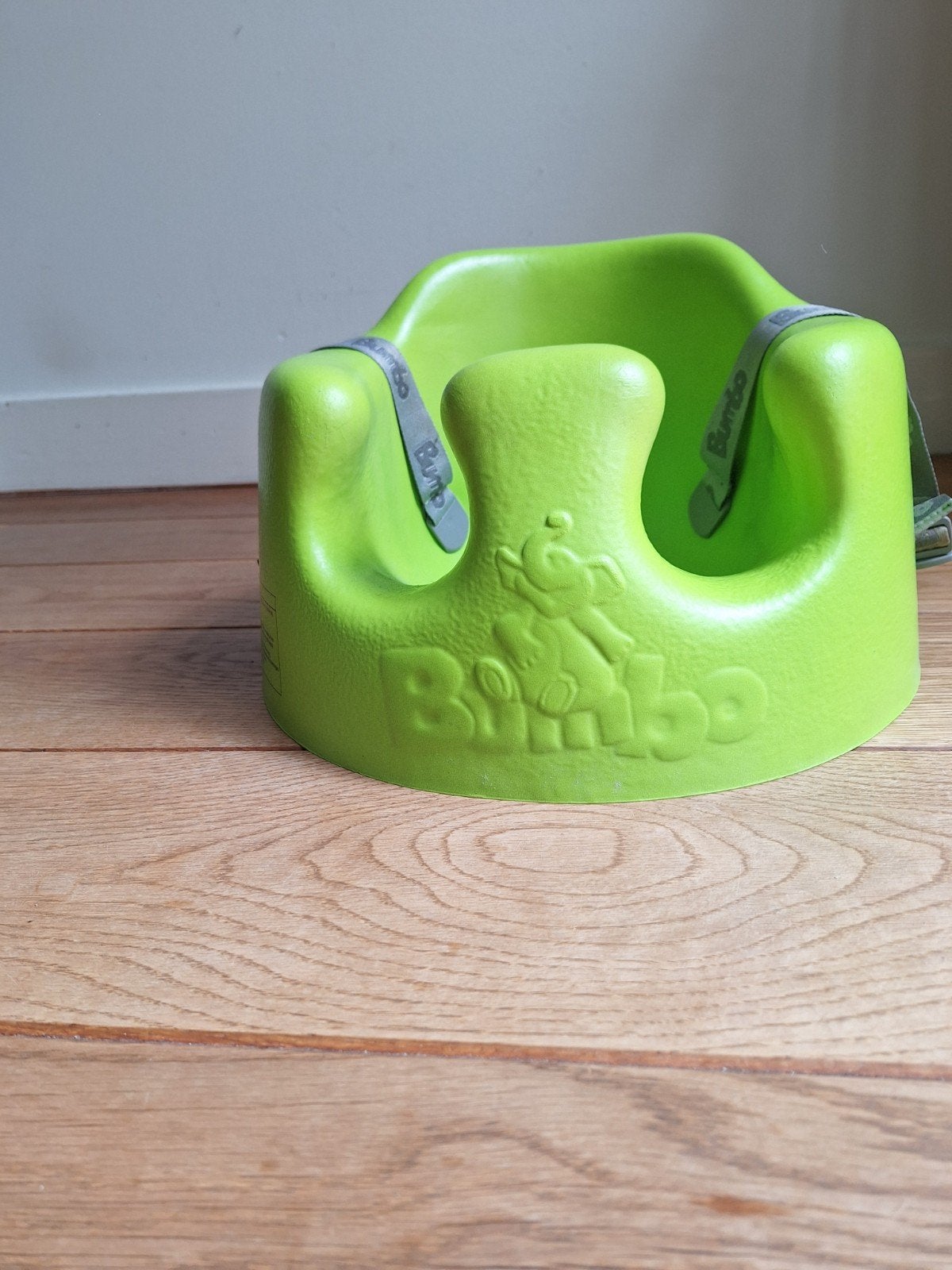 Bumbo babystoeltje met Gordel, Kinderen en Baby's, Kinderstoelen, Ophalen, Zo goed als nieuw, Overige typen, Gordel(s)