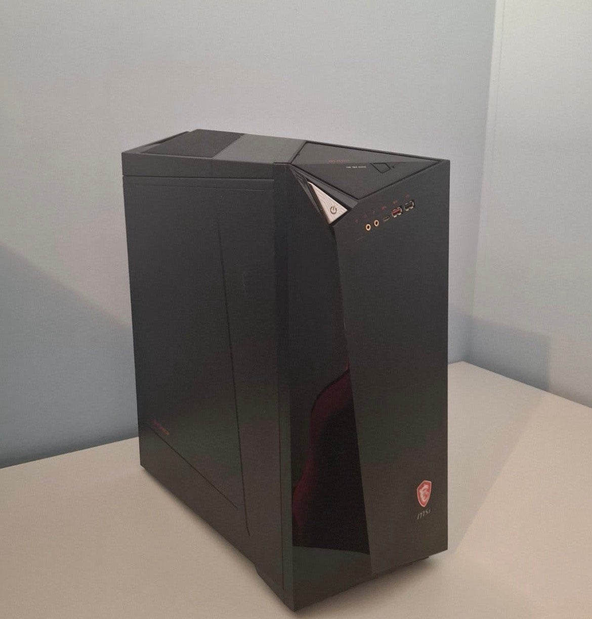 MSI Infinite A pc, Overige genres, 1 speler, Ophalen of Verzenden, Zo goed als nieuw