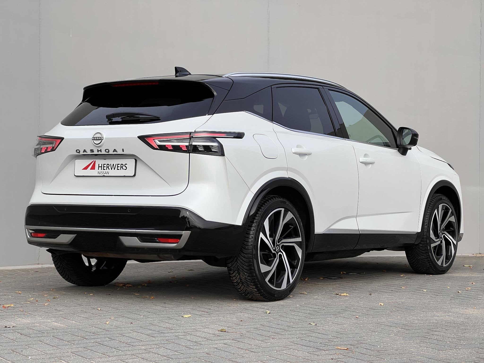 Nissan Qashqai 1.3 MHEV Xtronic Tekna Plus / 1800kg Trekgewi, Dealer onderhouden, Automatische klimaatregeling, Euro 6, 4 cilinders