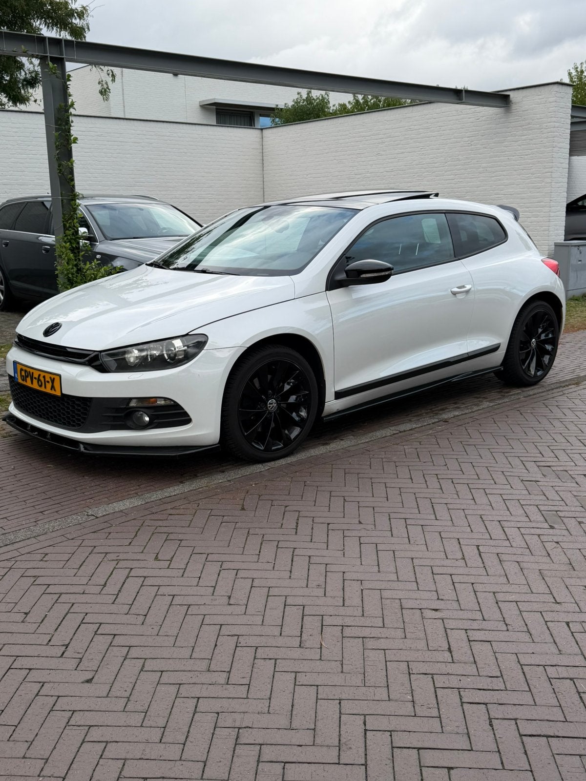 Sportieve Scirocco Parelmoer 2013 lage KM-stand | 118 kW, Auto's, Voorwielaandrijving, 15 km/l, 4 cilinders, Wit