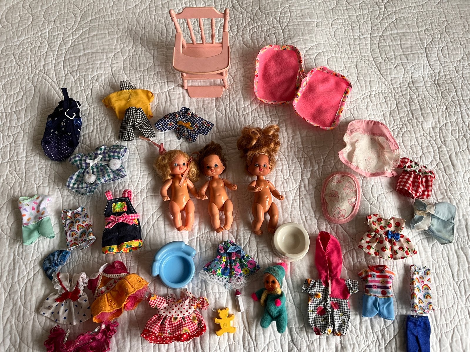3 Mattel Barbie baby's met 20+ kleertjes en accessoires, Verzamelen, Ophalen of Verzenden, Gebruikt, Fashion Doll