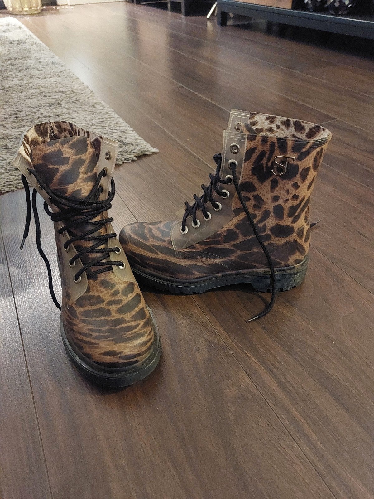 Regen schoenen Supertrash mnt 37panterprint, Kleding | Dames, Schoenen, Ophalen, Zo goed als nieuw, Zwart, Sneakers of Gympen