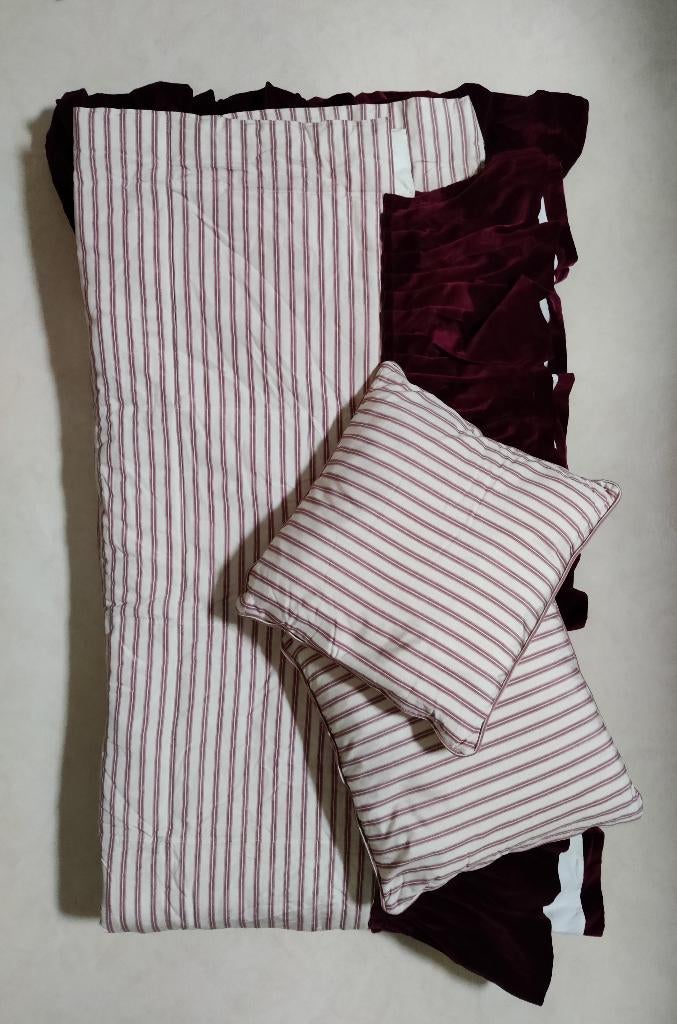 Sprei gestreept met bordeaux bedrokje ruches + 2 kussens, Overige kleuren, Overige typen, Tweepersoons, Ophalen of Verzenden