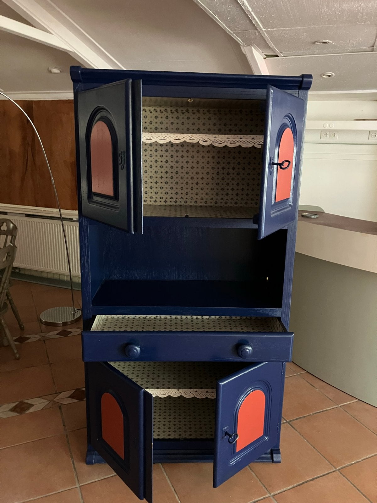 Kleurige kast - 97x185x45cm - Blauw met Oranje accenten, Huis en Inrichting, Kasten | Kledingkasten, Ophalen, Gebruikt, 50 tot 100 cm