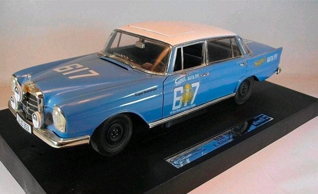 Revell
Mercedes Benz 300 SE
Bohringer/ Kaiser
1:18

Verzendk, Ophalen of Verzenden, Revell
