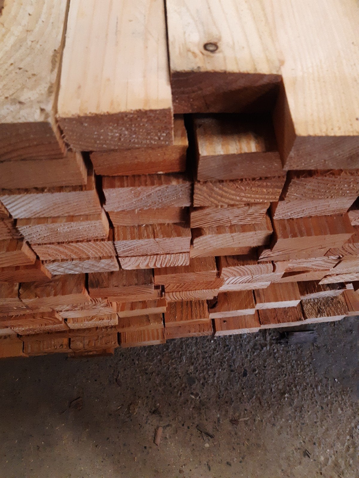 Partij, 95 stuks, nieuwe Douglas kepers 30/70 mm, 2,20m1, Doe-het-zelf en Verbouw, Ophalen, Minder dan 25 mm, Nieuw, Plank