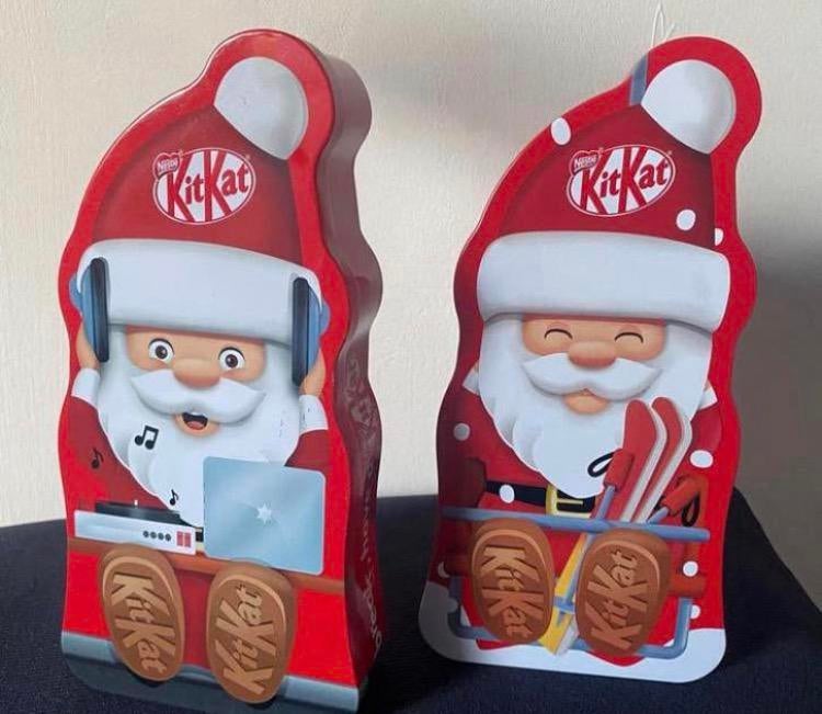 2 Verschillende KitKat blikken in de vorm van de Kerstman., Verzamelen, Blikken, Zo goed als nieuw, Overige, Overige merken, Ophalen of Verzenden