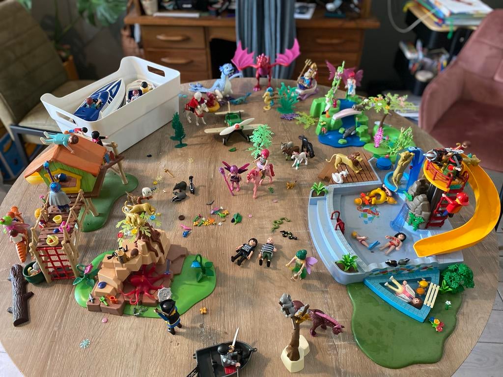 Grote Playmobil collectie: draken, zwembad, speeltuin, diere, Kinderen en Baby's, Speelgoed | Playmobil, Ophalen of Verzenden