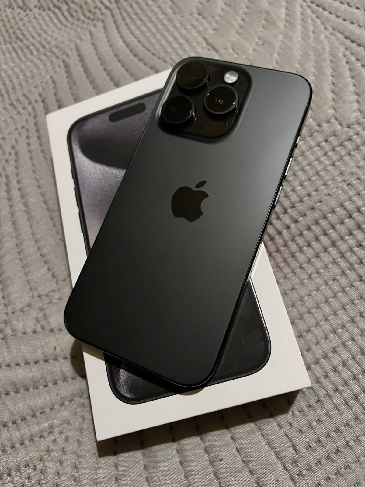 iPhone 15 Pro Max 256GB - Zo goed als nieuw met doos, Telecommunicatie, Zwart, IPhone 15 Pro Max, Zo goed als nieuw, Ophalen