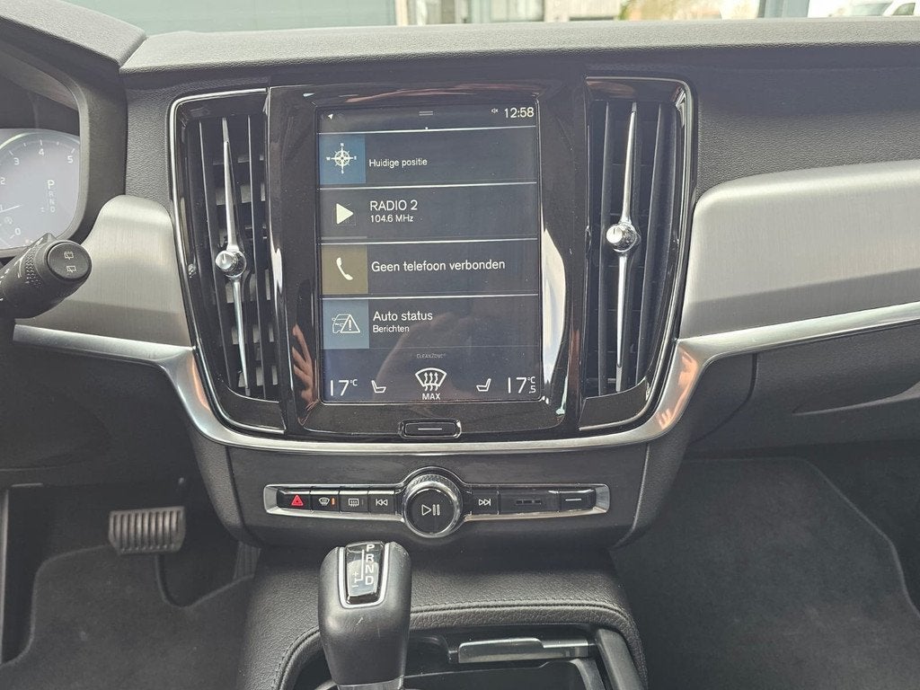 Volvo V90 2.0 T4 Momentum | Automaat | LED | Trekhaak | App-, Auto's, Volvo, 15 km/l, 1616 kg, 93 €/maand, 750 kg