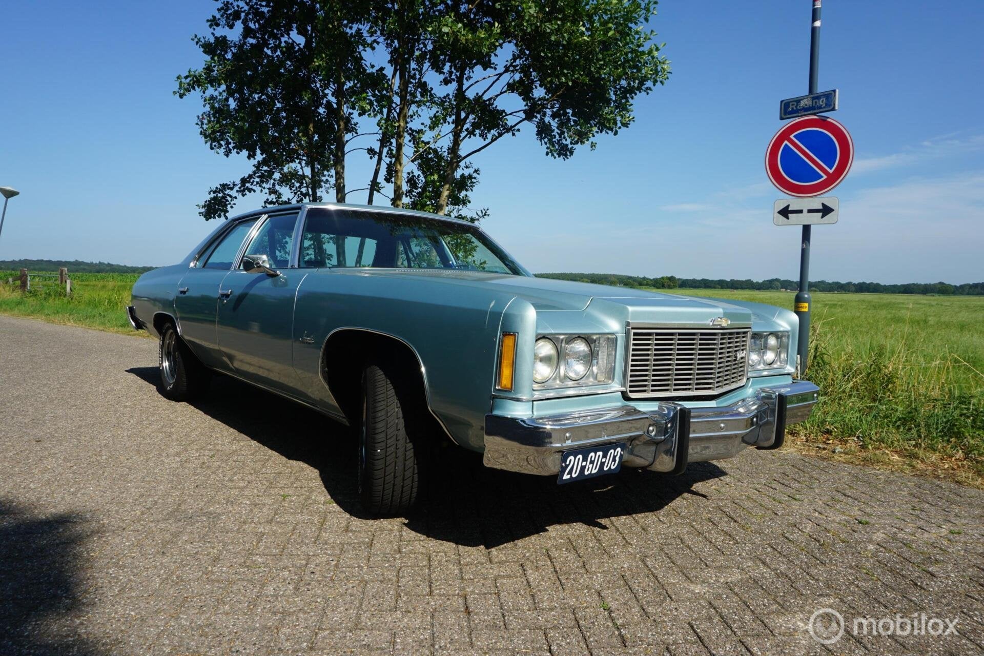 Chevrolet Impala '75, zeer nette staat, Origineel Nederlands, Automaat, Achterwielaandrijving, Gebruikt, Wit