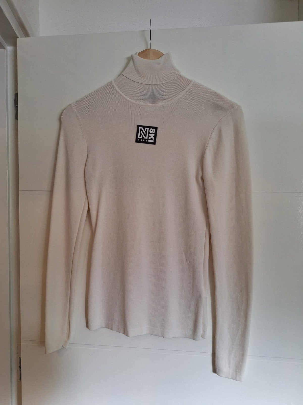 Nikkie coltrui maat 38, Kleding | Dames, Truien en Vesten, Ophalen of Verzenden, Zo goed als nieuw, Maat 34 (XS) of kleiner, Zwart