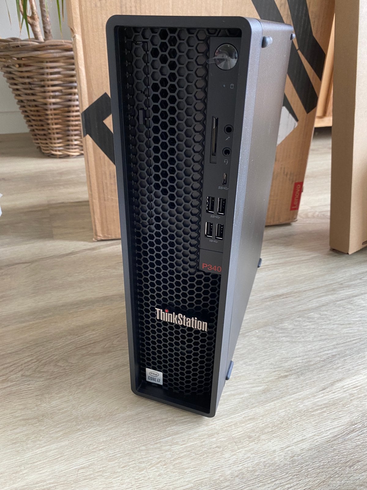 Lenovo Thinkstation P340 SFF Intel i7 512GB SSD 16GB |MacOS|, Computers en Software, Desktop Pc's, Nieuw, Ophalen of Verzenden