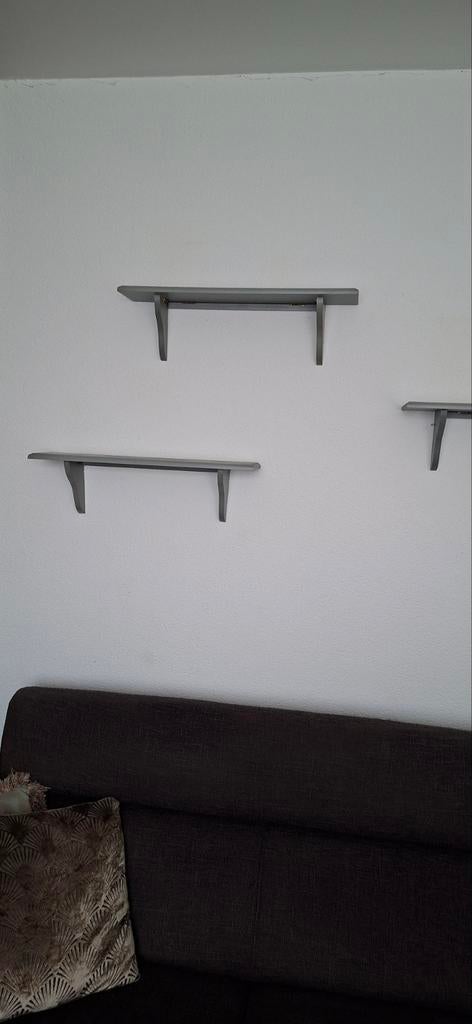 Leuke grijze wandplankjes in totaal 4 stuks, Ophalen of Verzenden
