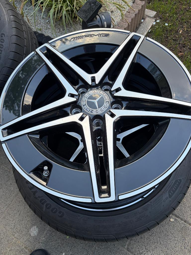 4x Originele Mercedes AMG 18 Velgen + 2 Banden, Ophalen, 18 inch, Gebruikt, Banden en Velgen