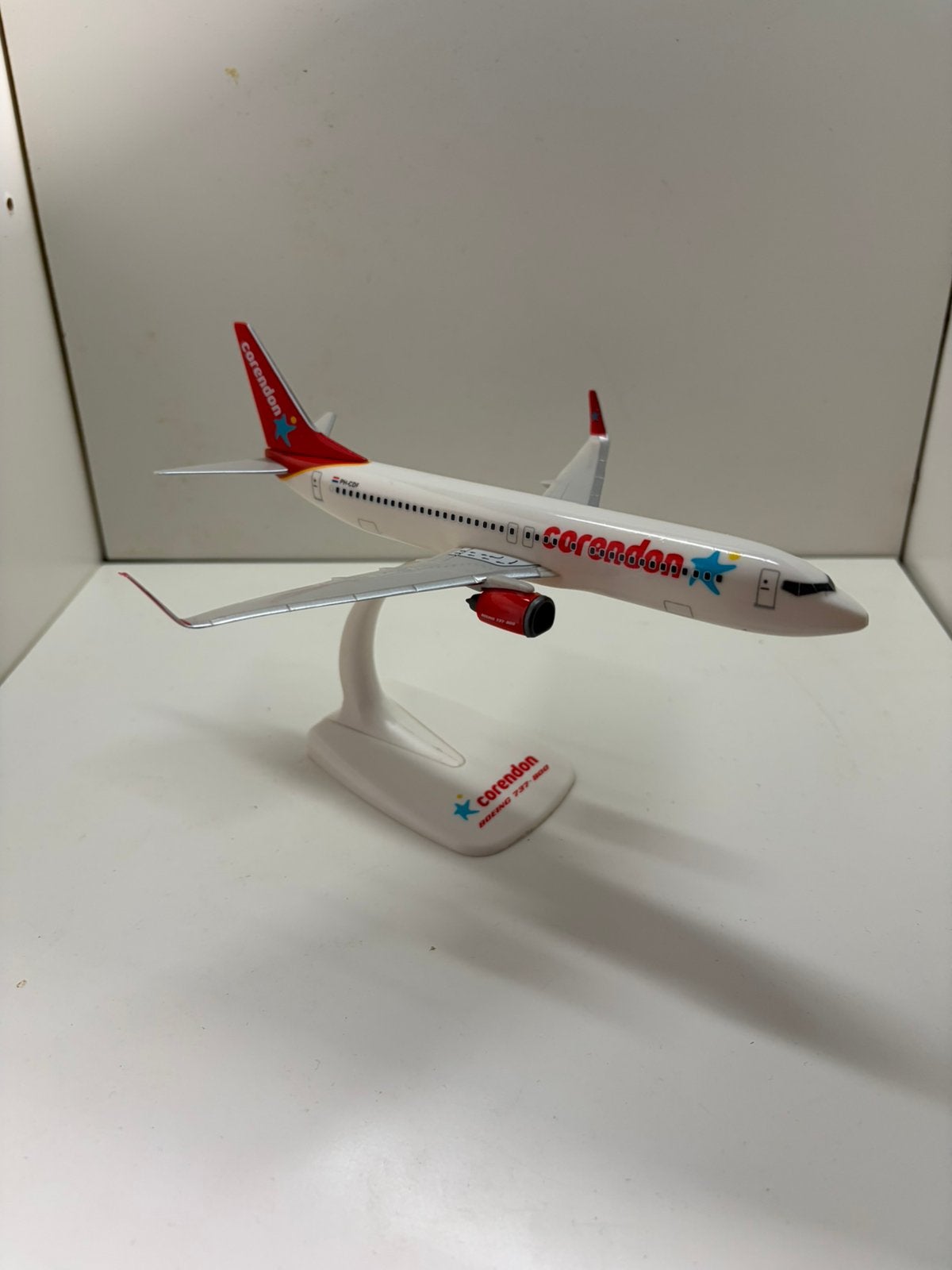 Corendon 737-800, Verzamelen, Luchtvaart en Vliegtuigspotten, Ophalen of Verzenden, Zo goed als nieuw, Schaalmodel