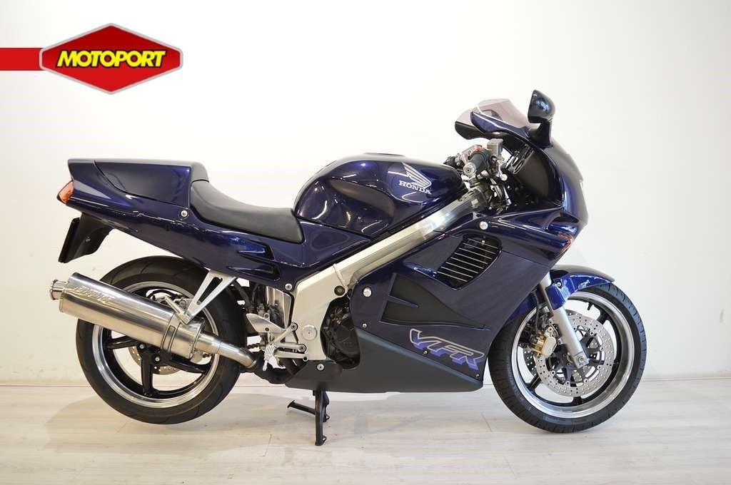 Honda VFR 750 F (bj 1997), Wijngaardveld 1
9300  AALST, BE, Sport, Mc.benelux@honda-eu.com, HONDA MOTOR EUROPE Ltd Belgian Branch