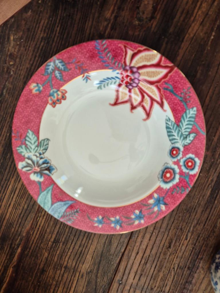 Pip Studio servies: 9 kopjes en 4 borden, Huis en Inrichting, Keuken | Servies, Ophalen, Gebruikt, Bord(en), Overige stijlen
