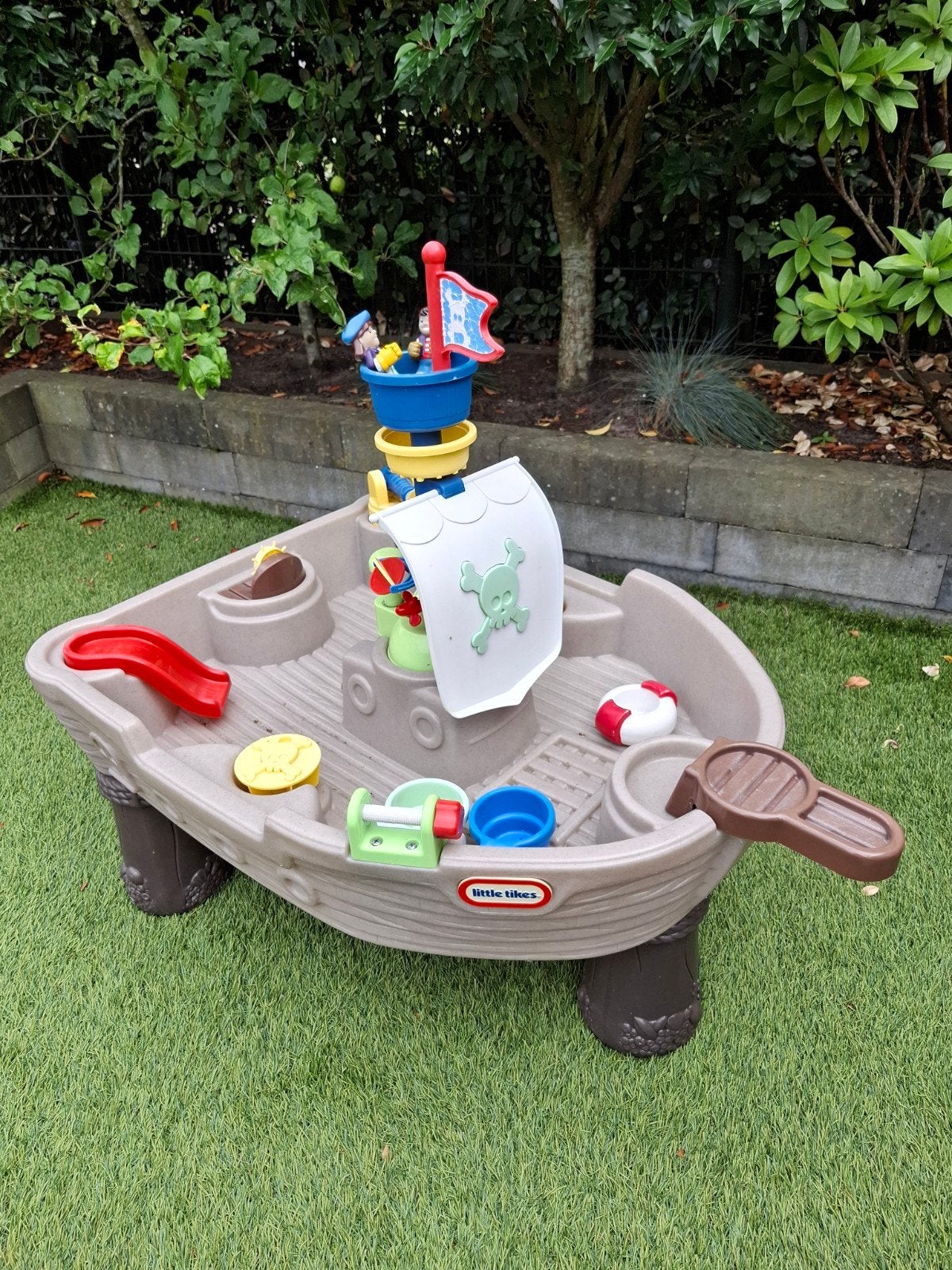 Little Tikes Piratenschip Water- en Zandtafel, Ophalen, Gebruikt