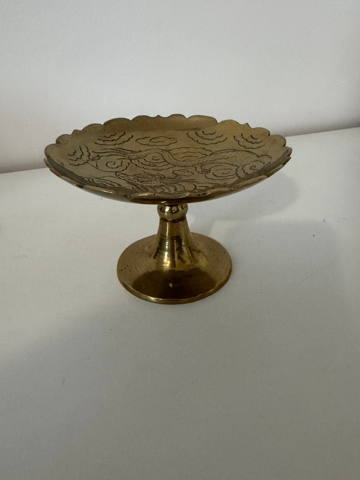 Antique Vintage Etched Engraved Brass Chinese Dish PlateBowl, Ophalen of Verzenden, Zo goed als nieuw