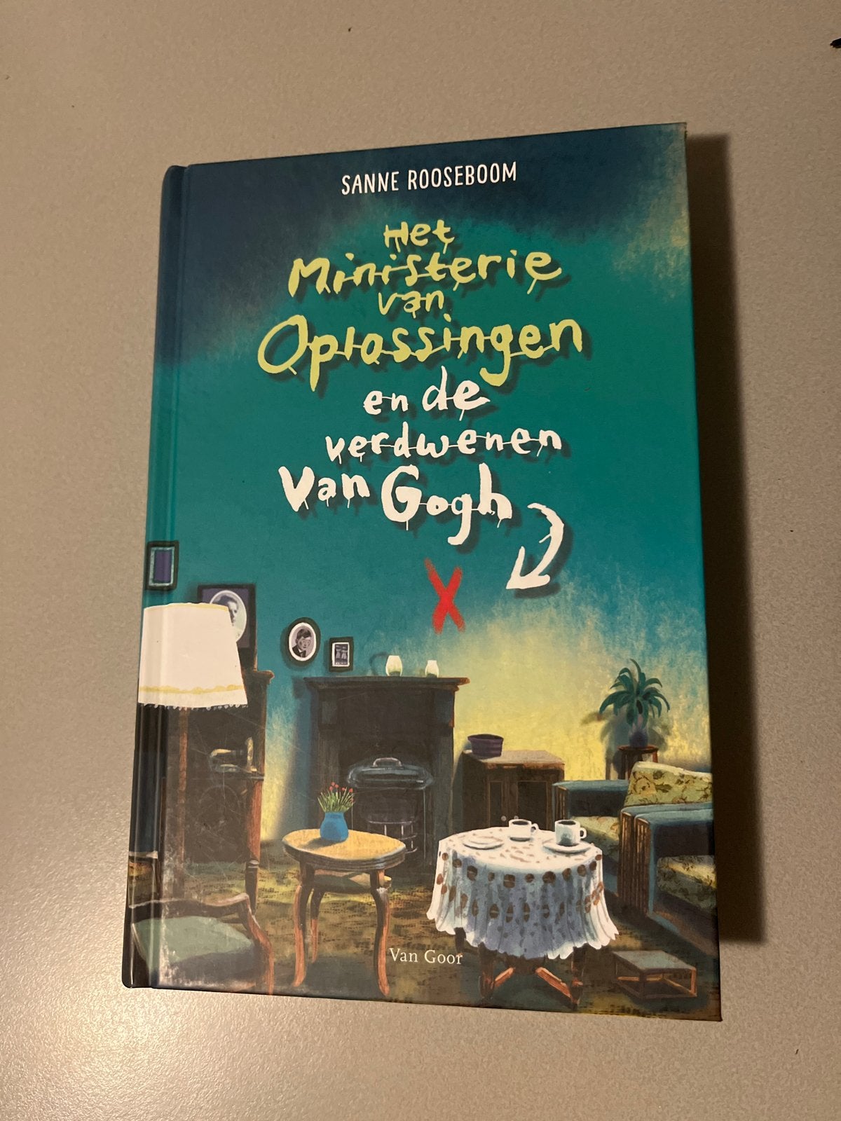 Het Ministerie van Oplossingen en de vergeten van Gogh, Ophalen of Verzenden, Zo goed als nieuw, Fictie