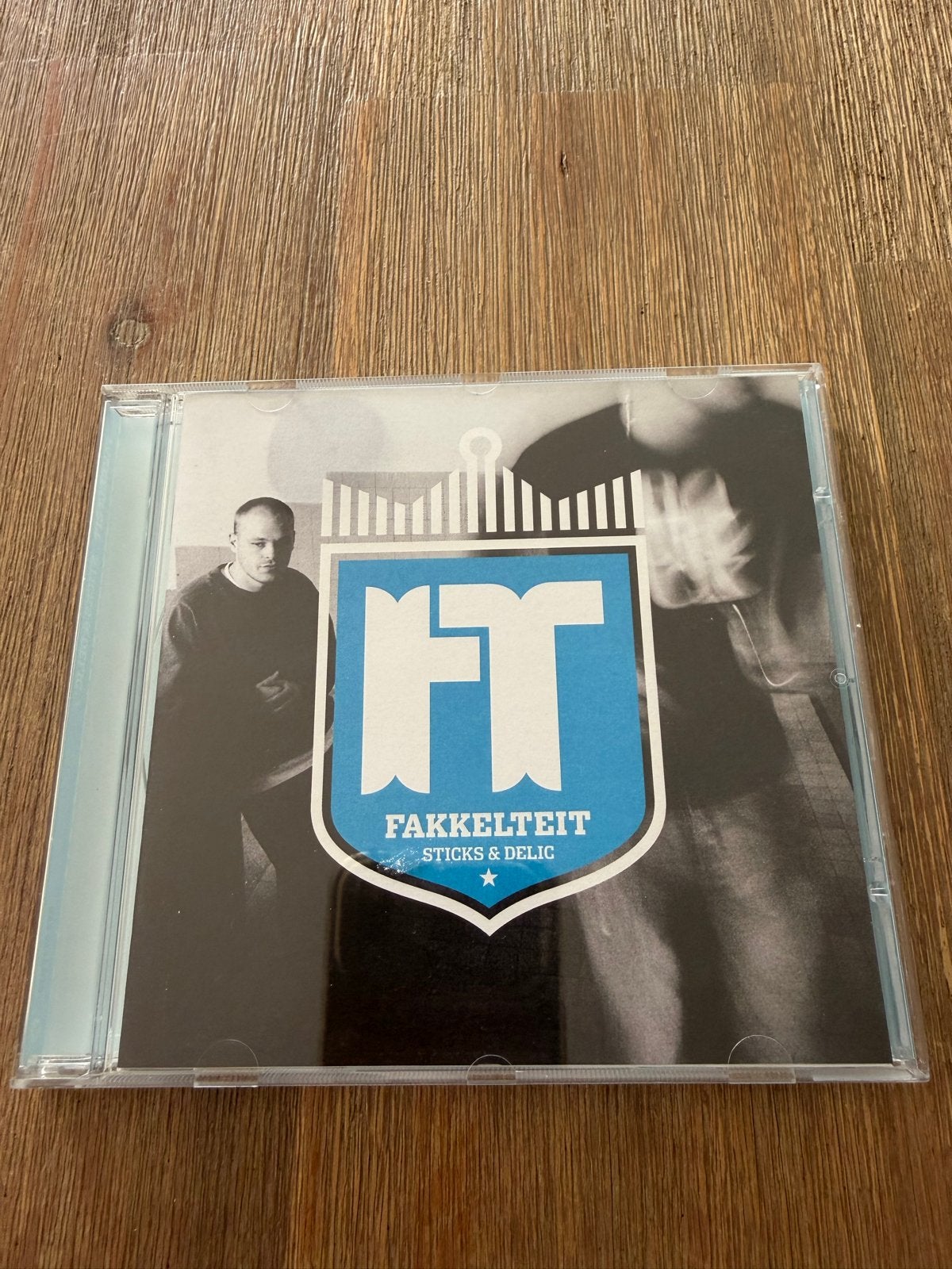 Sticks & Delic - Fakkelteit, Ophalen of Verzenden, Gebruikt, Album, Inclusief boekje