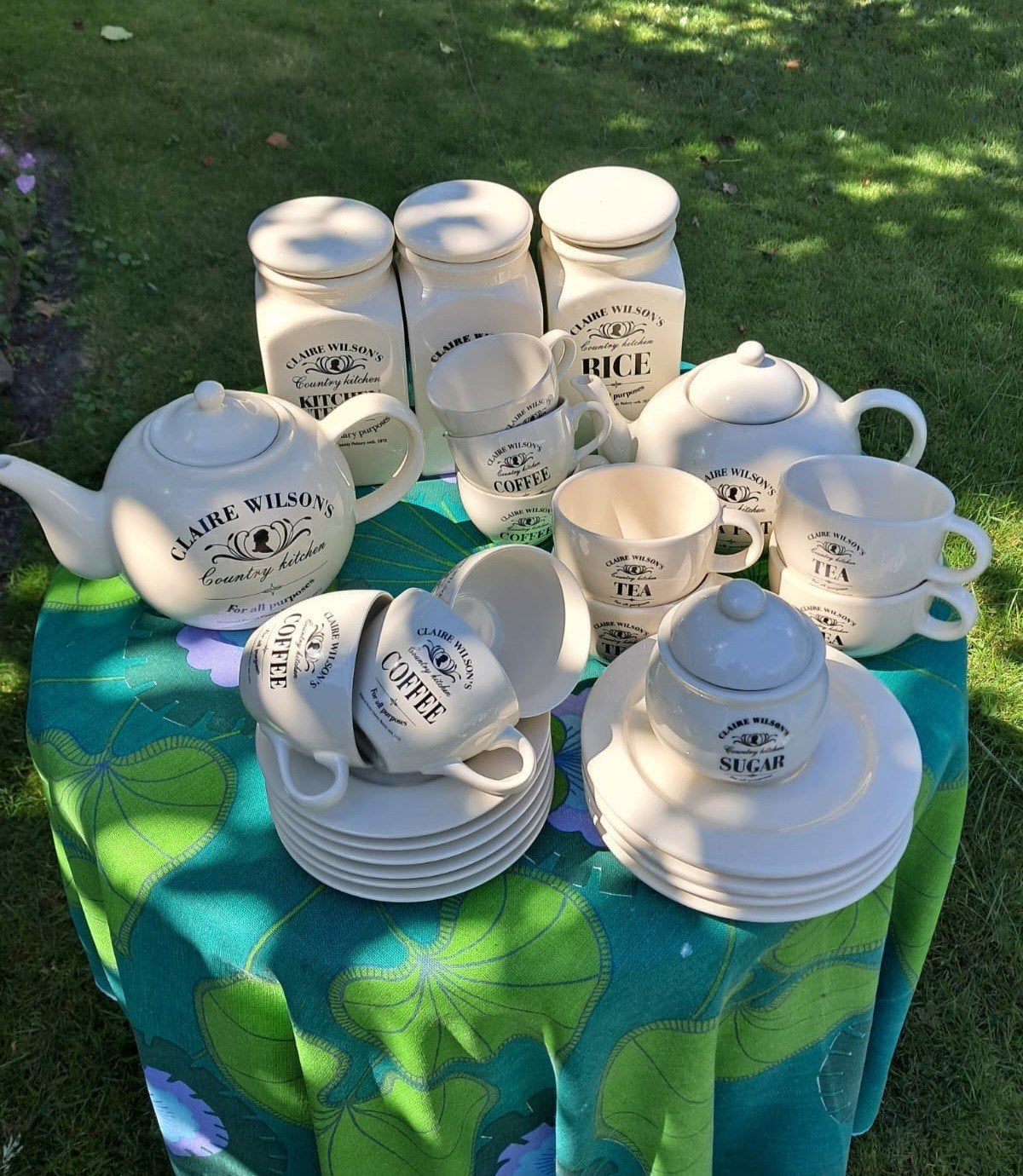Claire Wilson's Country Kitchen Servies, Ophalen of Verzenden, Zo goed als nieuw, Porselein, Overige stijlen