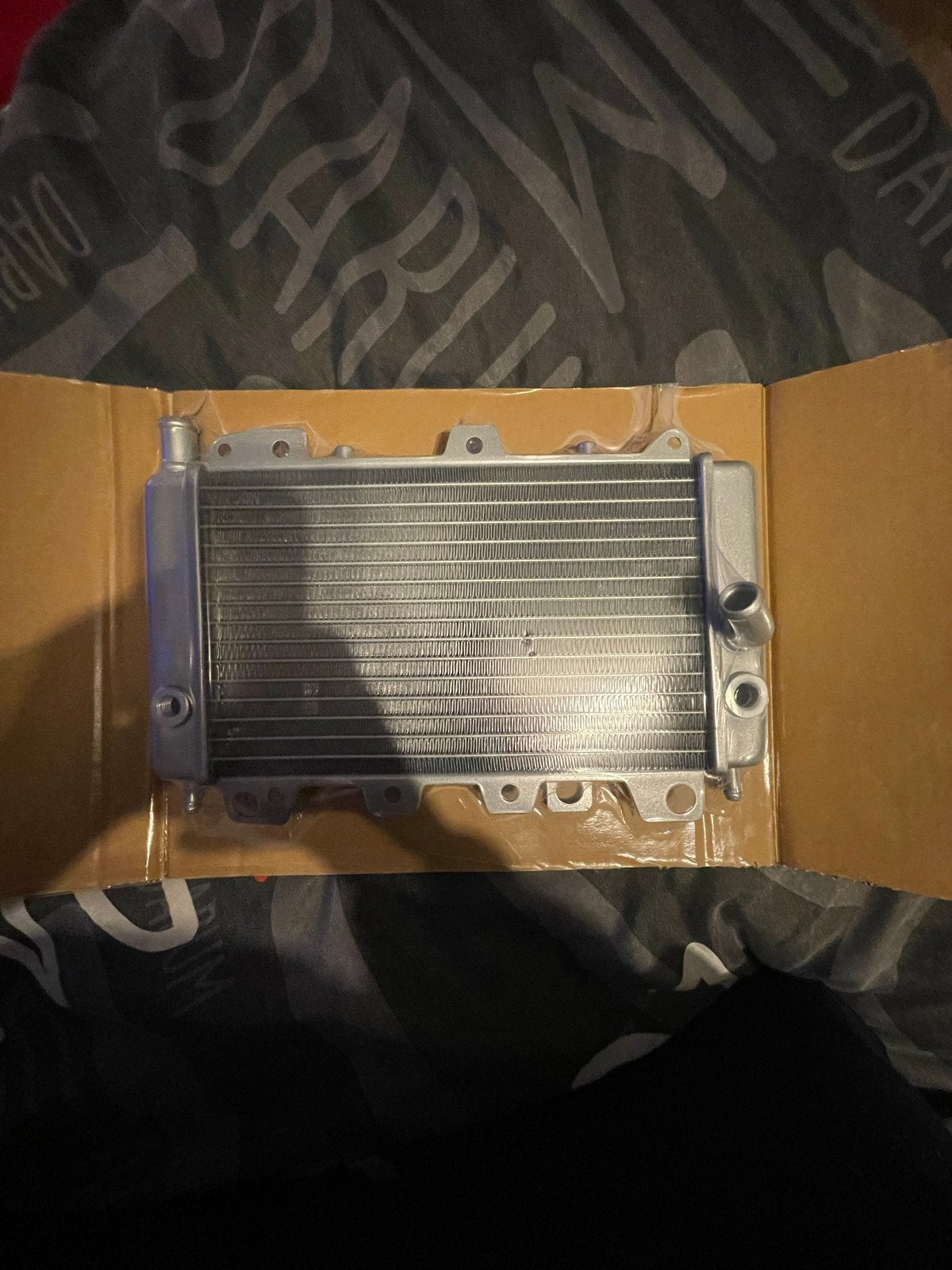 Nieuwe Radiateur voor scooter 125-180cc - Ongebruikt, Ophalen of Verzenden, Nieuw, Universele onderdelen