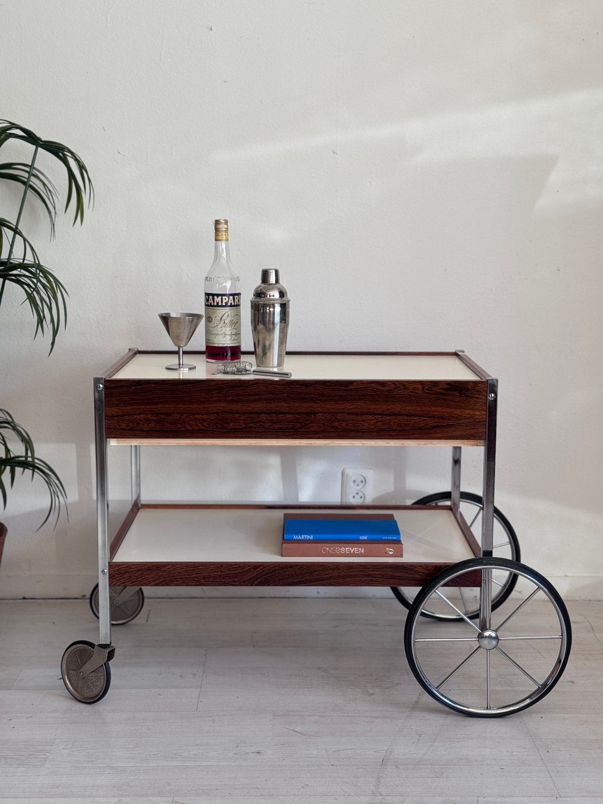 Vintage Bauhaus trolley serveerwagen barcart jaren 60, Ophalen, Zo goed als nieuw, X, X