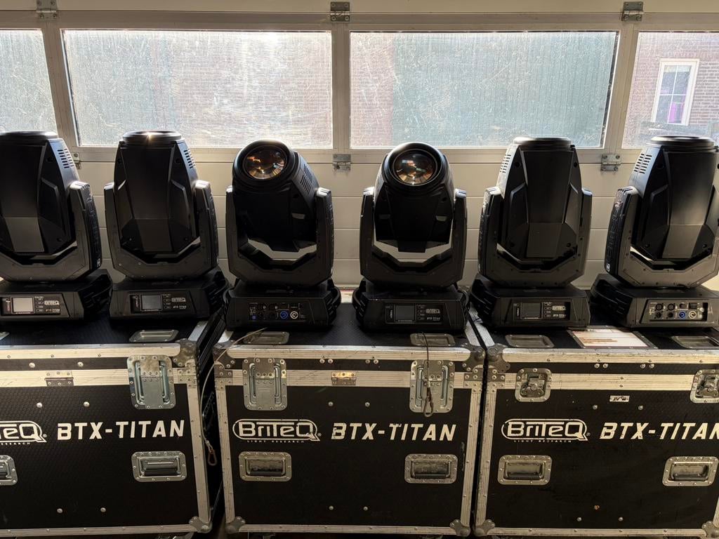 14x Briteq BTX-Titan Moving Head p/st, Ophalen, Gebruikt, Licht, Kleur