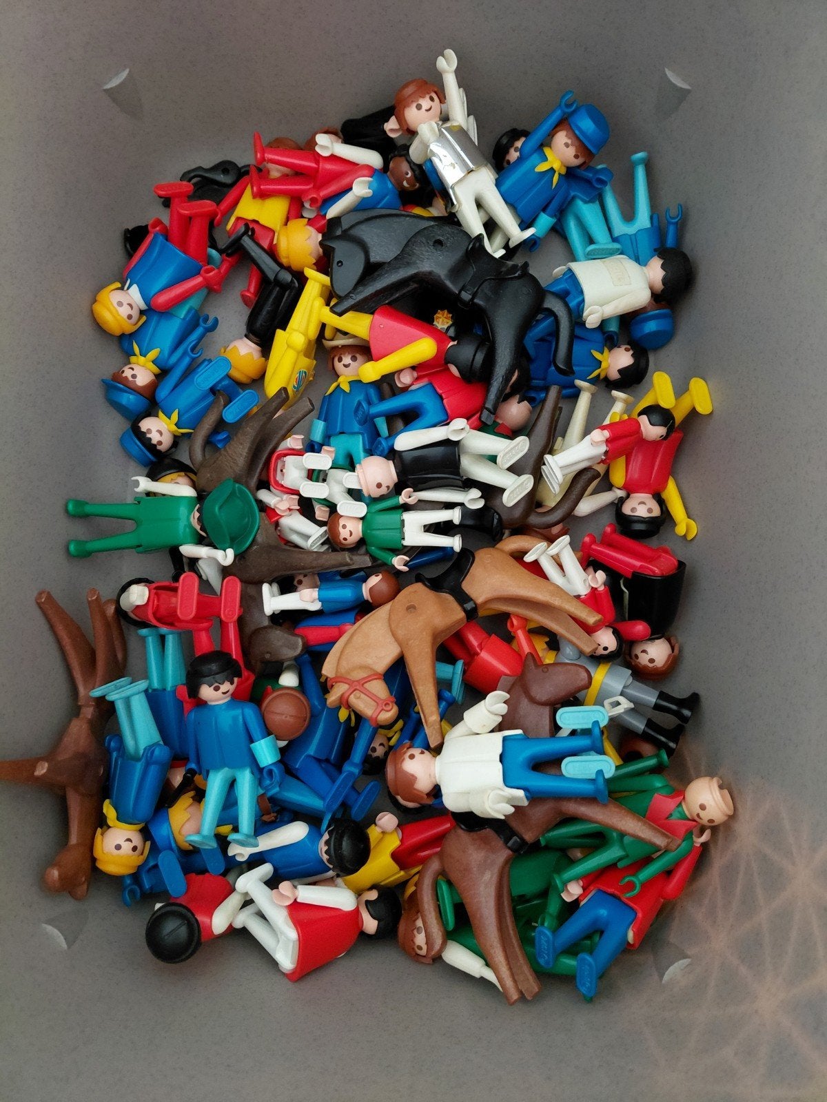 Playmobil poppetjes, paardjes, accesoires allerlei, Kinderen en Baby's, Ophalen, Gebruikt, Losse onderdelen