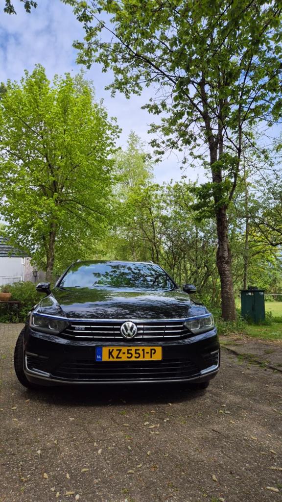 Nette passat gte, 4 cilinders, Zwart, 1600 kg, 93 €/maand