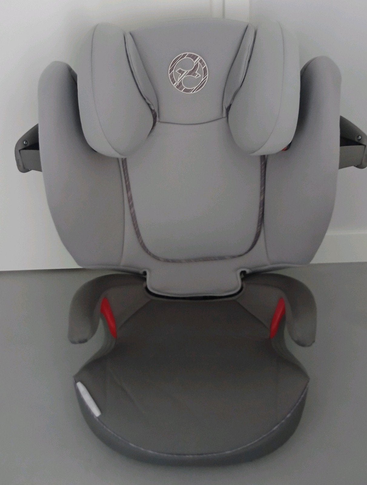 Cybex Gold Autostoeltje 15-36 kg zgan isofix

Cybex Gold aut, Verstelbare rugleuning, 15 t/m 36 kg, Zo goed als nieuw, Isofix