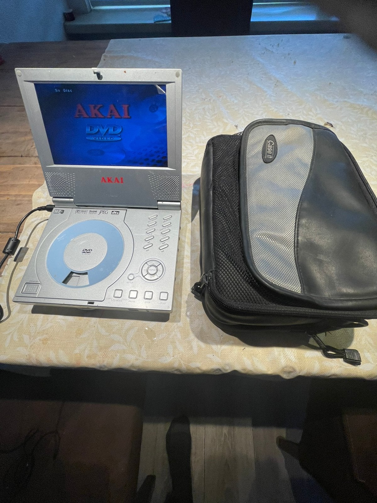 Portable DVD speler AKAI, Audio, Tv en Foto, Ophalen of Verzenden, Gebruikt, Overige merken