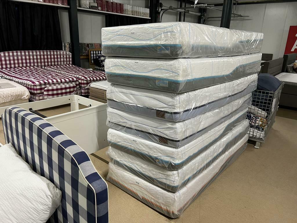 M-line matras 4,5,6,7,8 outlet event. Auping Hästens tempur, Ophalen, 90 cm, Eenpersoons, Nieuw