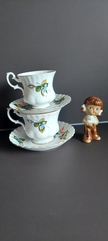 Richmond Bone China heren + dames kop en schotel, Verzamelen, Porselein, Kristal en Bestek, Eu, Ophalen of Verzenden, Zo goed als nieuw