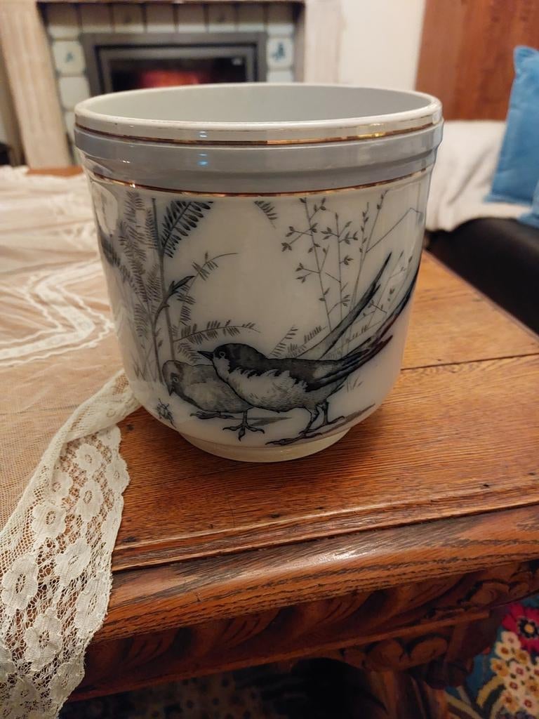 Te  koop  bloempot  petrus regout Plata, Antiek en Kunst, Ophalen of Verzenden