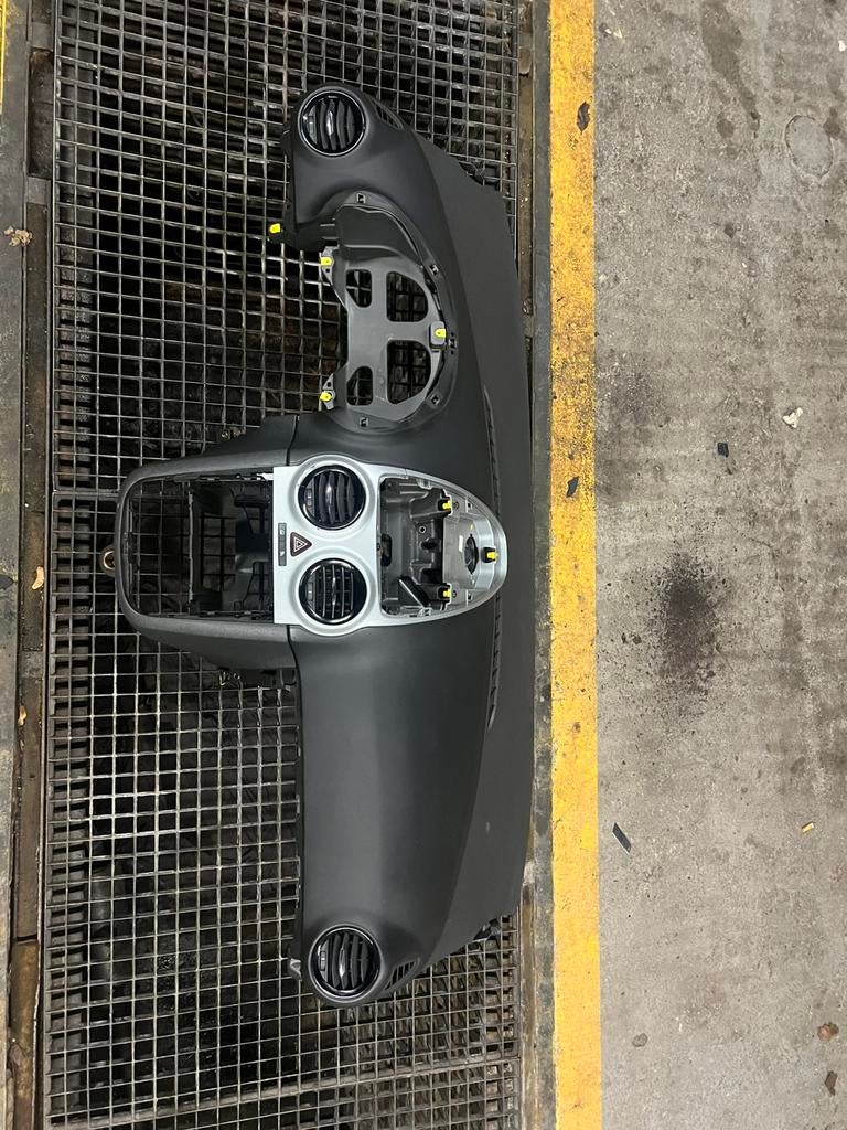 Opel corsa D dashboard, Ophalen, Gebruikt, Opel