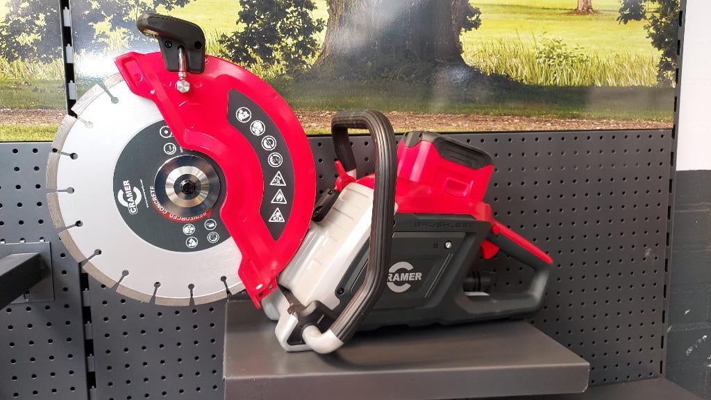 Cramer 82v Doorslijper bandenzaag ,aktie gratis  batterij, Nieuw, Ophalen of Verzenden, Afkortzaag, 30 tot 70 mm